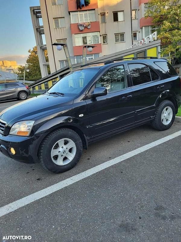 Culoarenegru Utilizat 2008 Kia Sorento EX SUV | 4.000 EUR (Puțin scump) - Imagine 1/4
