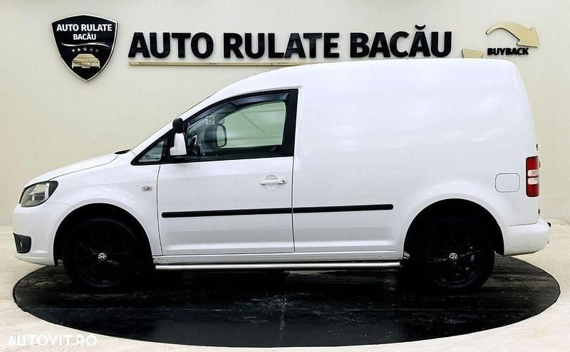 Second-hand VW Caddy 102 CP (75 kW) 2011 Culoarealb Monovolum