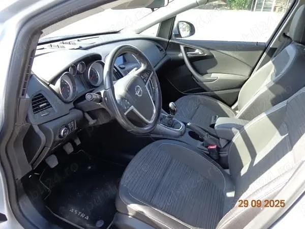 Gri Utilizat 2017 Opel Astra Berlinǎ | 9.650 EUR (Scump) - Imagine 1/4