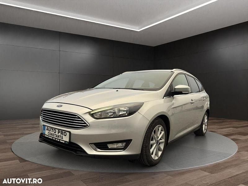 Culoaregri Utilizat 2017 Ford Focus Titanium Break | 5.999 EUR (Preț bun) - Imagine 1/4