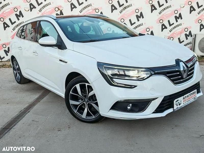 Culoarealb Utilizat 2017 Renault Mégane GrandTour Intens Break | 10.950 EUR (Puțin scump) - Imagine 1/4