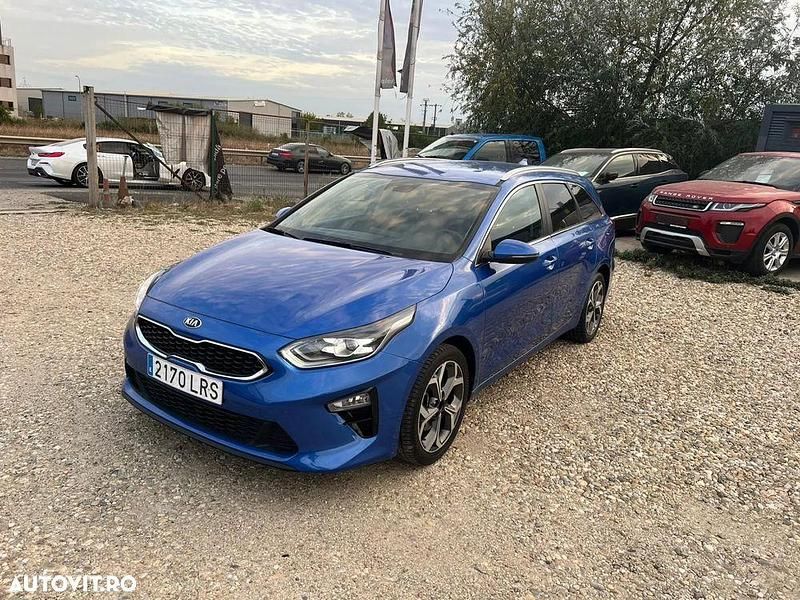 Culoarealbastru Utilizat 2021 Kia Ceed GT 4 Break | 12.350 EUR - Imagine 1/4