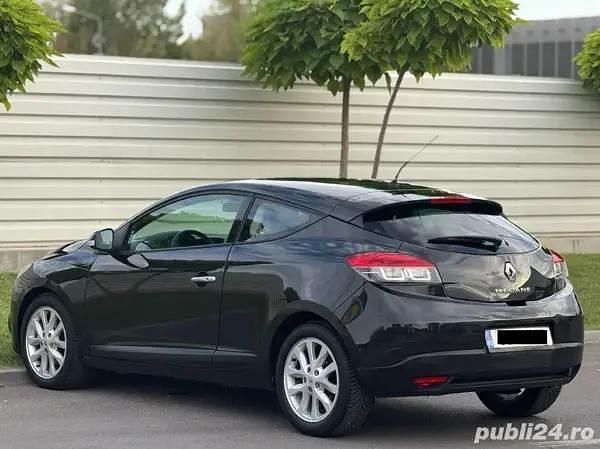 Utilizat 2009 Renault Mégane Coupé Coupe | 3.900 EUR - Imagine 1/4