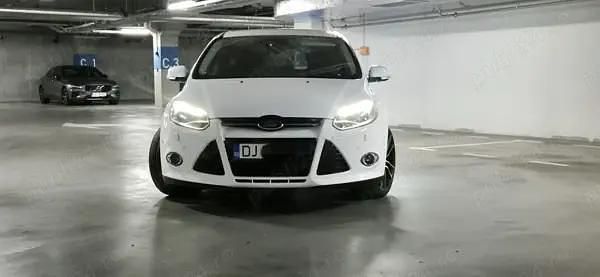 Second-hand Ford Focus 184 CP (135 kW) 2013 Alb Hatchback