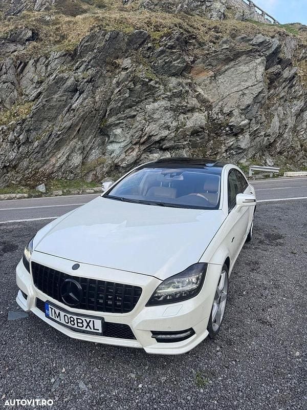 Second-hand Mercedes CLS350 265 CP (194 kW) 2013 Culoarealb Hatchback