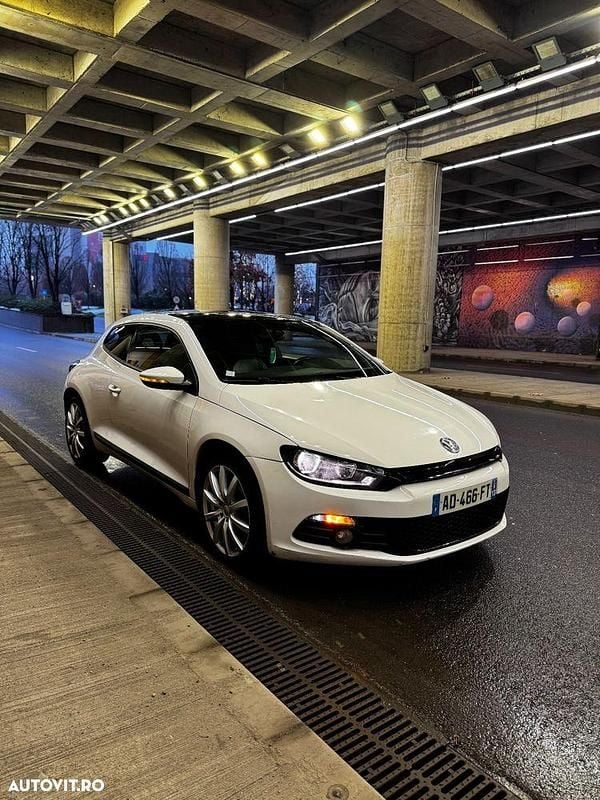 Culoarealb Utilizat 2010 VW Scirocco Coupe | 5.600 EUR (Super Preț) - Imagine 1/4