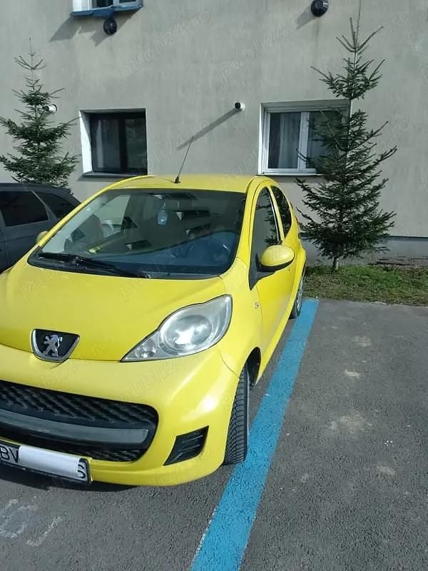Second-hand Peugeot 107 65 CP (47 kW) 2010 Galben Hatchback