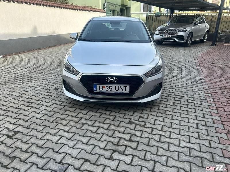 Second-hand Hyundai i30 Classic 100 CP (73 kW) 2019 Berlinǎ