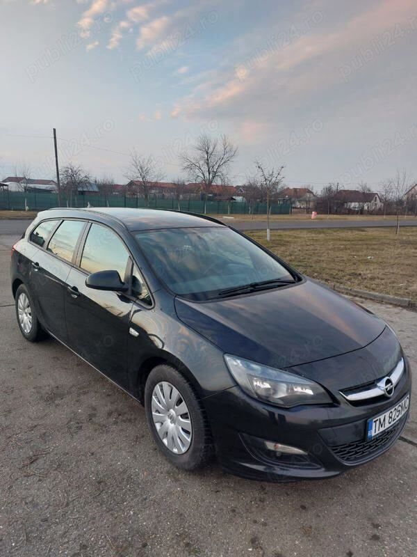 Negru Utilizat 2014 Opel Astra Break | 3.800 EUR (Preț bun) - Imagine 1/4