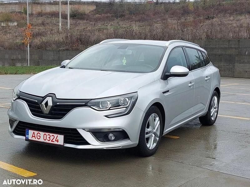 Culoareargint Utilizat 2016 Renault Mégane GrandTour LIMITED Break | 8.390 EUR (Preț OK) - Imagine 1/4