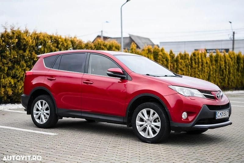 Culoarerosu Utilizat 2014 Toyota RAV4 Executive Berlinǎ | 12.500 EUR (Puțin scump) - Imagine 1/4