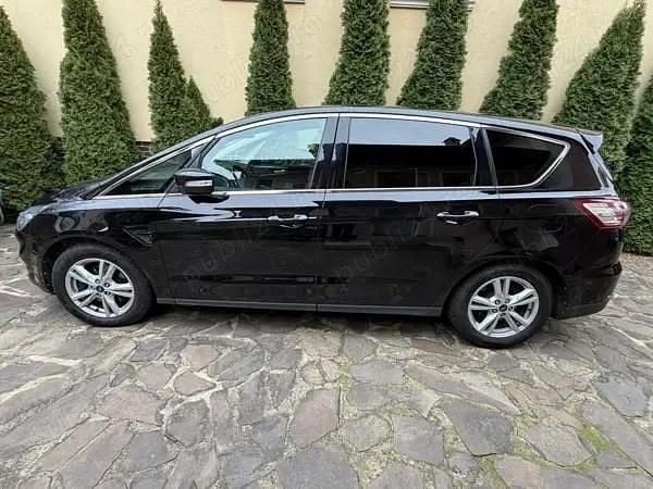 Second-hand Ford S-MAX S 150 CP (110 kW) 2018 Negru Monovolum