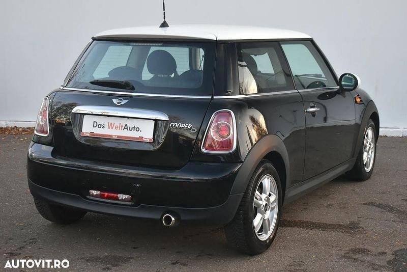 Second-hand Mini Cooper D 112 CP (82 kW) 2013 Culoareverde Hatchback