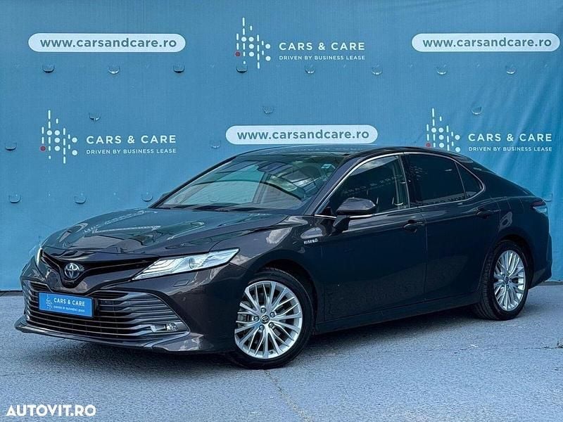 Maro Utilizat 2020 Toyota Camry Berlinǎ | 26.990 EUR - Imagine 1/4