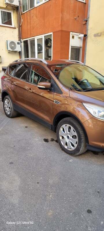 Utilizat 2014 Ford Kuga SUV | 8.800 EUR (Preț OK) - Imagine 1/4