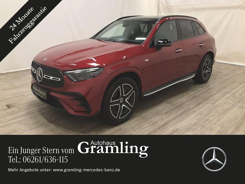 Utilizat 2025 Mercedes GLC300e AMG | 74.543 EUR (Preț OK) - Imagine 1/1