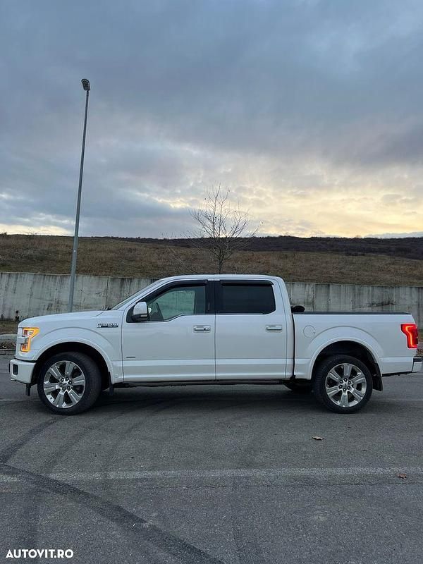 Second-hand Ford F-150 400 CP (294 kW) 2017 Culoarealb Pickup