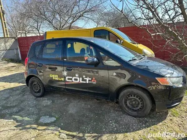 Negru Utilizat 2009 Mitsubishi Colt Hatchback | 1.600 EUR - Imagine 1/4