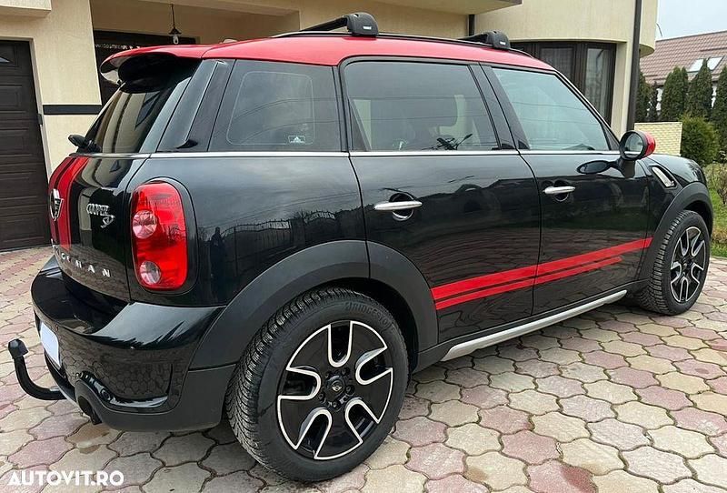 Second-hand Mini Countryman 143 CP (105 kW) 2015 Culoarenegru SUV