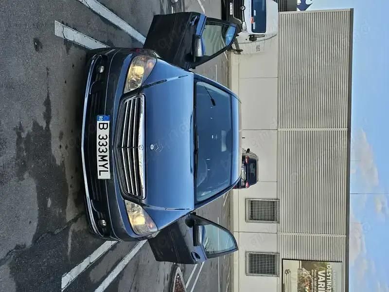 Utilizat 2010 Mercedes C180 Berlinǎ | 5.000 EUR - Imagine 1/4