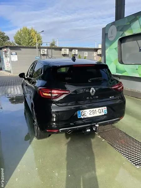 Second-hand Renault Clio V Initiale Paris 130 CP (95 kW) 2022 Berlinǎ