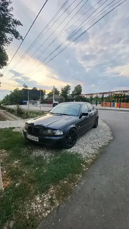 Utilizat 2004 BMW 330 Berlinǎ | 2.700 EUR - Imagine 1/4