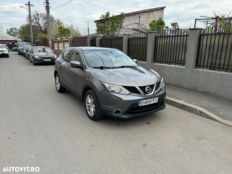 Gri Utilizat 2015 Nissan Qashqai SUV | 9.200 EUR (Preț bun) - Imagine 1/4