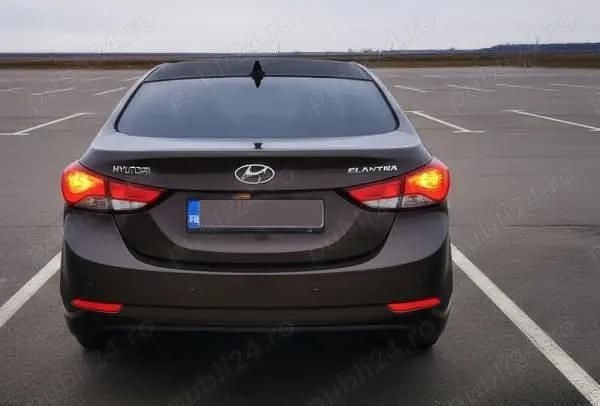 Second-hand Hyundai Elantra 132 CP (97 kW) 2014 Berlinǎ
