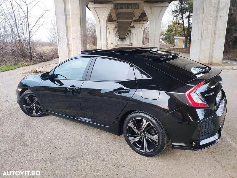 Culoarenegru Utilizat 2017 Honda Civic Prestige Hatchback | 15.500 EUR (Preț OK) - Imagine 1/4