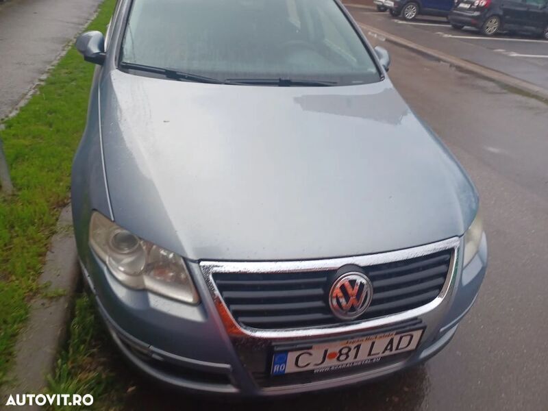 Gri Utilizat 2009 VW Passat Comfortline Break | 3.200 EUR (Preț bun) - Imagine 1/4