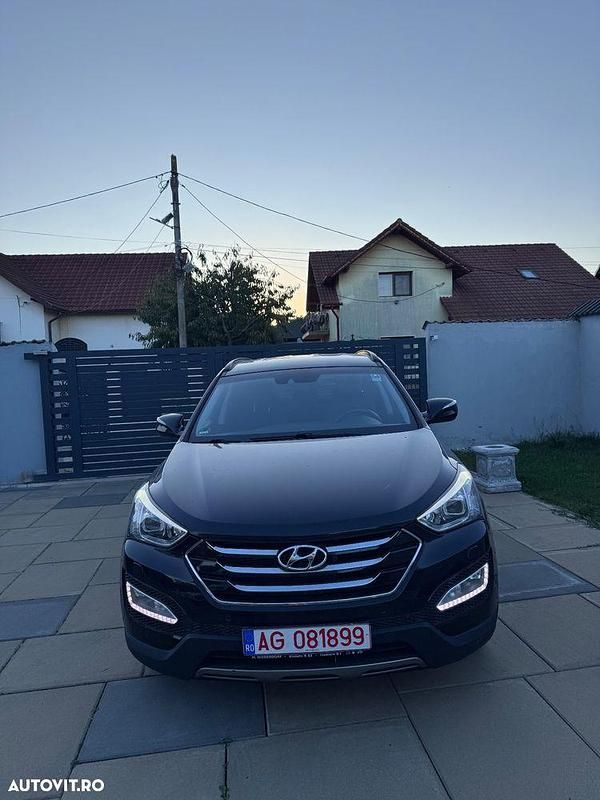 Negru Utilizat 2013 Hyundai Santa Fe Premium SUV | 10.399 EUR (Preț OK) - Imagine 1/4