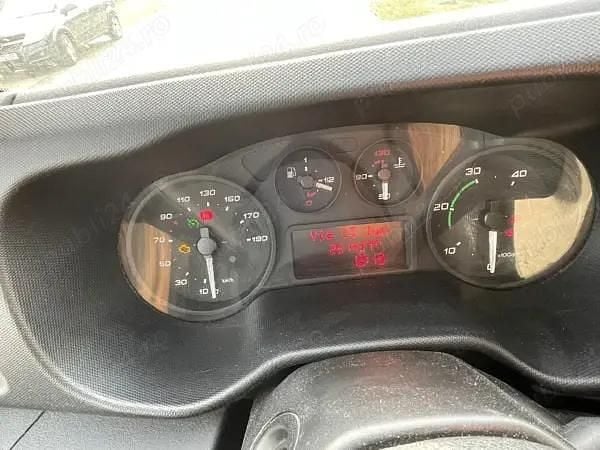 Second-hand 2015 Iveco Daily | 8.500 EUR (Super Preț) - Imagine 1/4