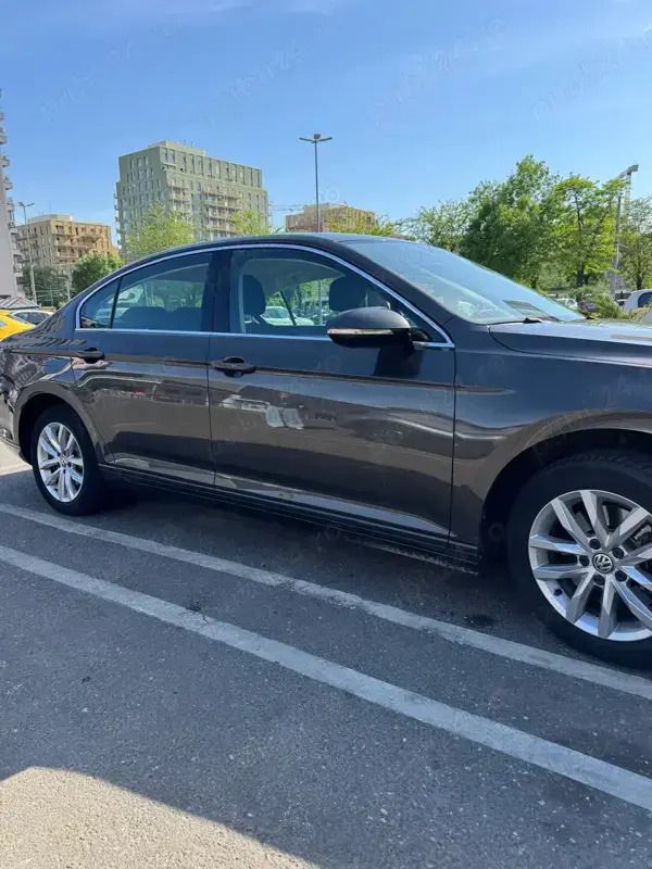Utilizat 2018 VW Passat Berlinǎ | 19.000 EUR (Preț OK) - Imagine 1/4
