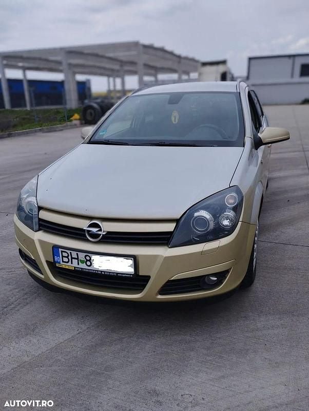 Culoaregalbeuriu Utilizat 2004 Opel Astra Break | 1.000 EUR (Preț bun) - Imagine 1/4