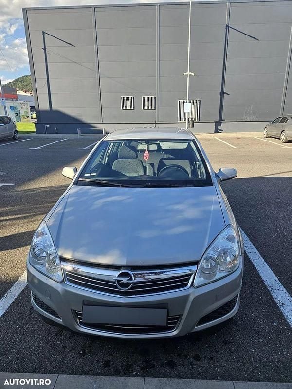 Culoaregri Utilizat 2007 Opel Astra Classic Berlinǎ | 2.000 EUR (Preț OK) - Imagine 1/4
