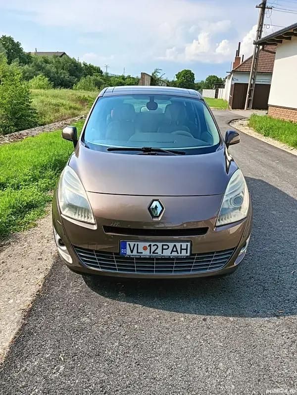 Utilizat 2009 Renault Grand Scénic Monovolum | 2.950 EUR (Preț OK) - Imagine 1/4