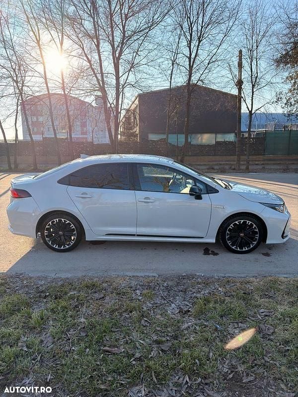 Second-hand Toyota Corolla Sport 122 CP (89 kW) 2021 Culoaregri Berlinǎ