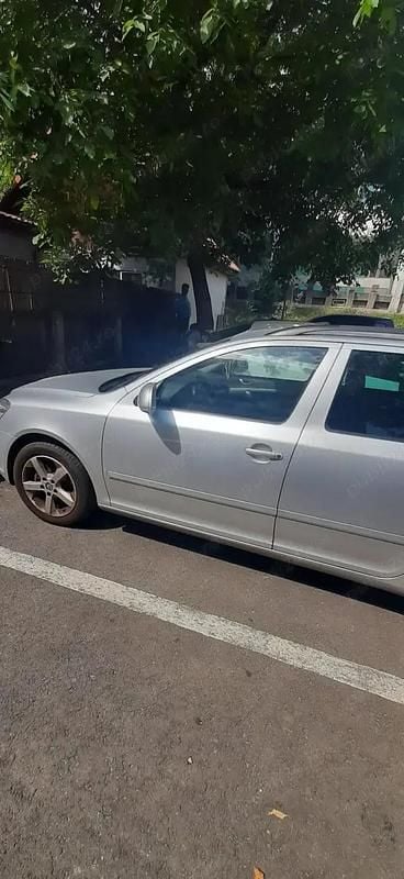 Second-hand Skoda Octavia 77 CP (56 kW) 2012 Gri Berlinǎ