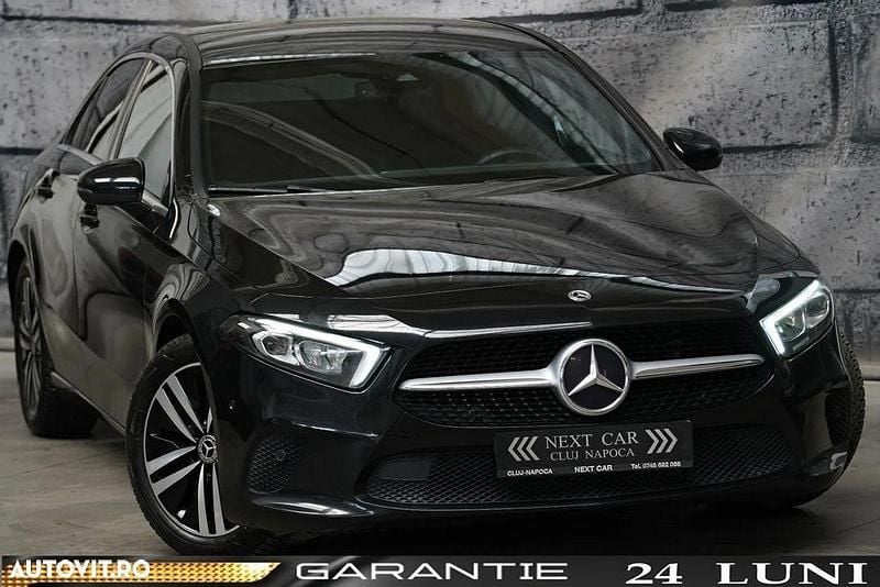 Culoarenegru Utilizat 2022 Mercedes 180 Advanced Berlinǎ | 21.350 EUR - Imagine 1/4