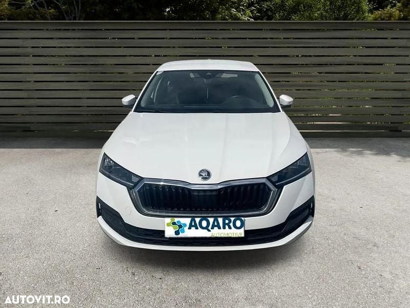 Second-hand Skoda Octavia Style 115 CP (84 kW) 2023 Culoarealb Hatchback