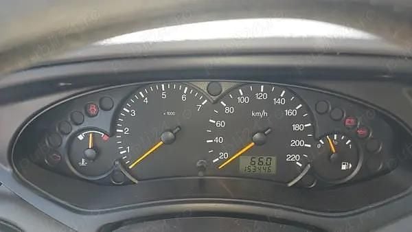 Utilizat 2004 Ford Focus Hatchback | 1.300 EUR (Preț OK) - Imagine 1/4