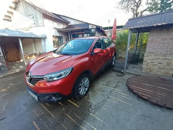 Utilizat 2016 Renault Kadjar SUV | 11.500 EUR (Preț bun) - Imagine 1/3