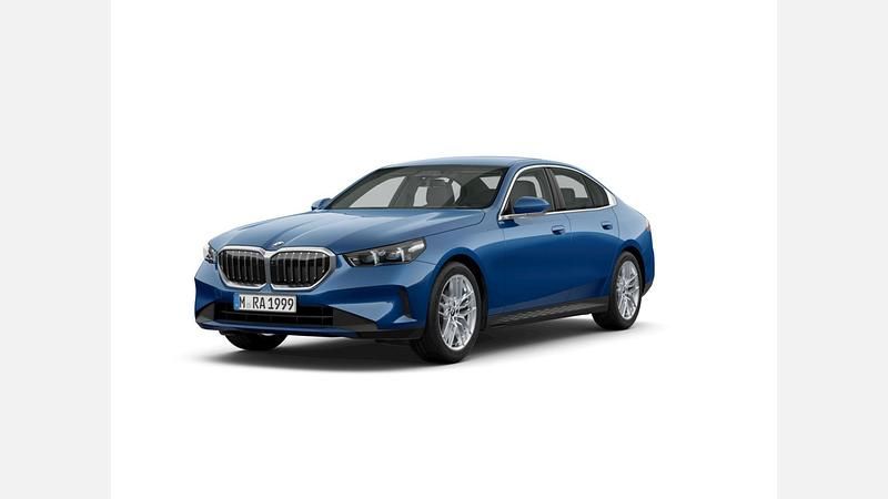Phytonic blue metallic metalizat Utilizat 2024 BMW 520 Comfort Edition Berlinǎ | 51.159 EUR - Imagine 1/4