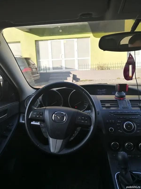 Second-hand Mazda 3 116 CP (85 kW) 2012 Hatchback