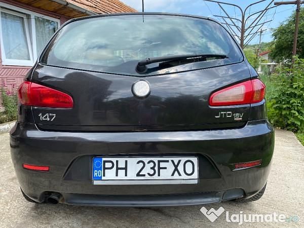 Second-hand Alfa Romeo 147 150 CP (110 kW) 2005 Negru Hatchback