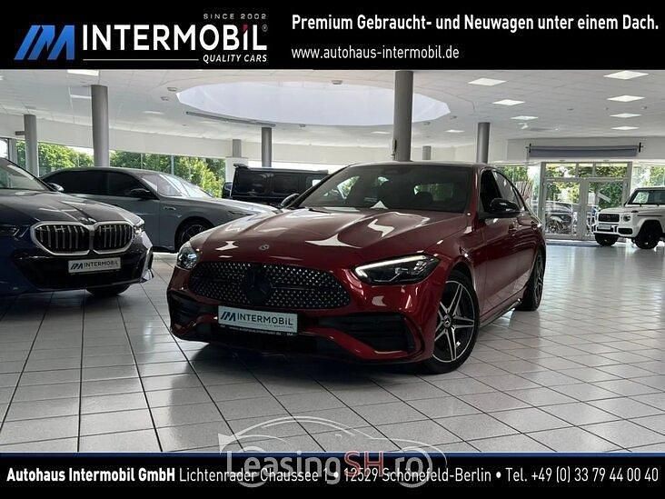 Roșu Utilizat 2023 Mercedes A200 AMG Berlinǎ | 48.813 EUR (Puțin scump) - Imagine 1/4
