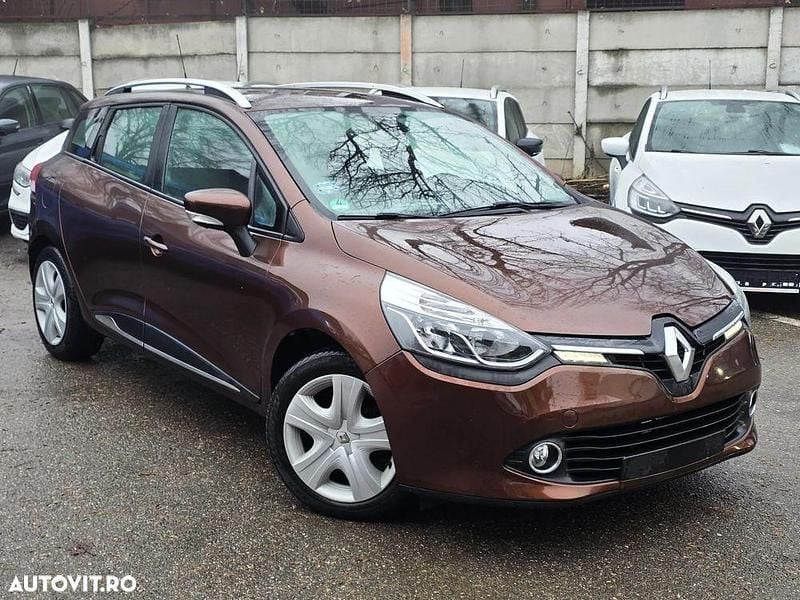 Second-hand Renault Clio GrandTour Experience 90 CP (66 kW) 2016 Culoaremaro Break