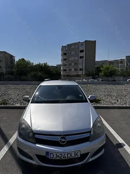 Utilizat 2007 Opel Astra GTC Coupe | 1.300 EUR - Imagine 1/4
