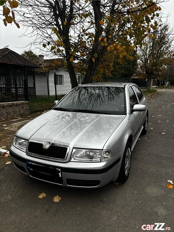 Utilizat 2009 Skoda Octavia Tour | 3.000 EUR - Imagine 1/4