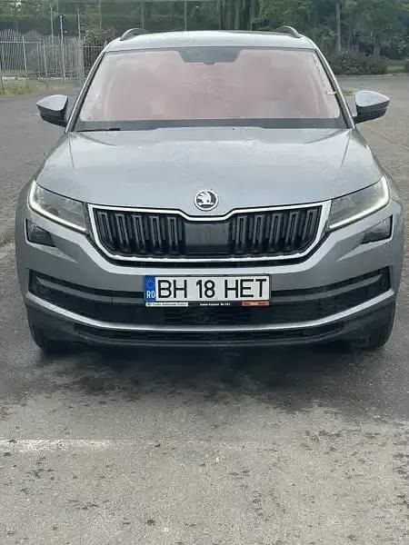 Gri Utilizat 2017 Skoda Kodiaq SUV | 18.900 EUR (Preț OK) - Imagine 1/4